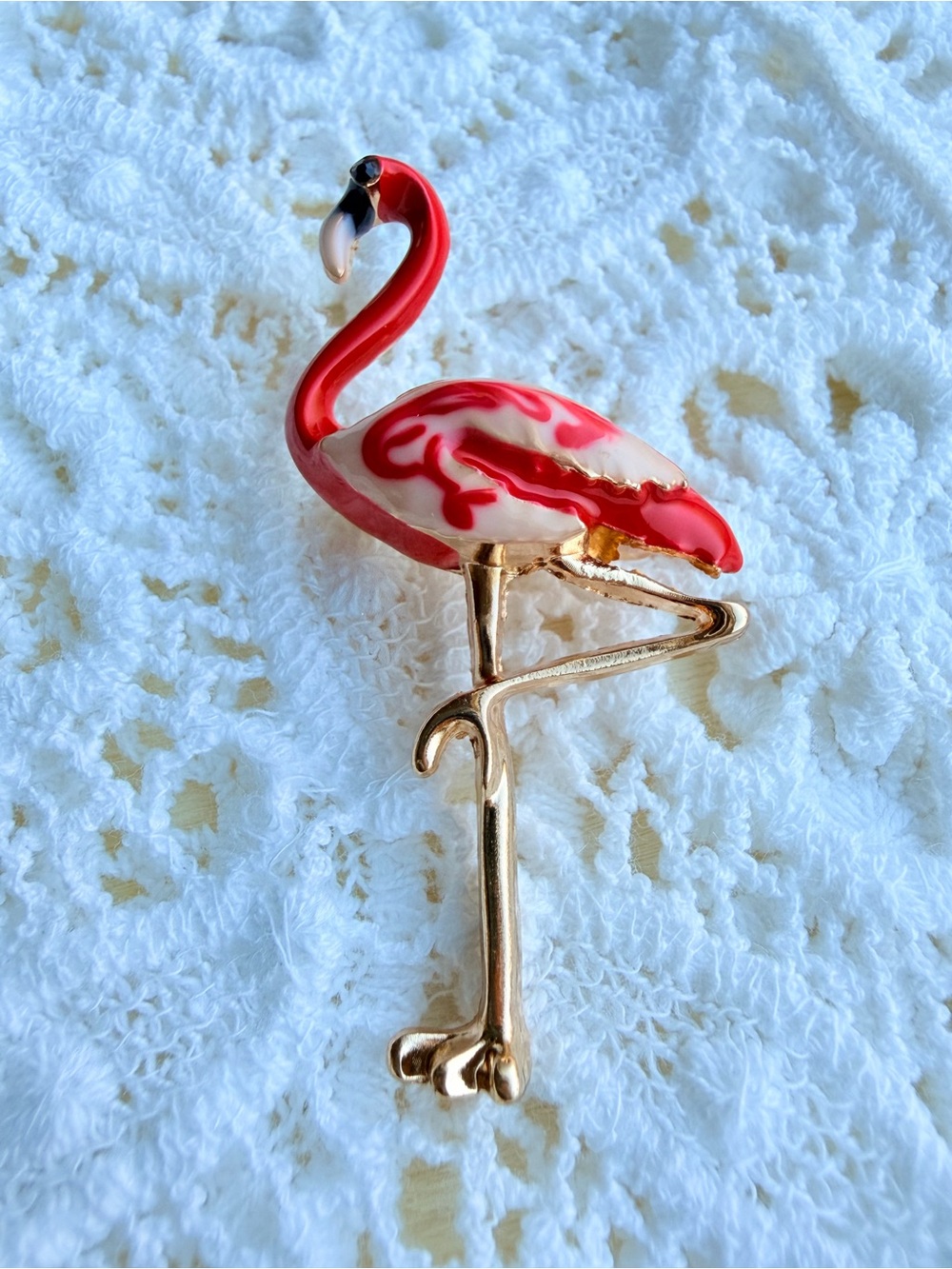 Flamingo Brooch Pin with Red and Cream Enamel - Picture 3 of 6